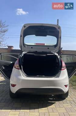 Хетчбек Ford Fiesta 2017 в Києві