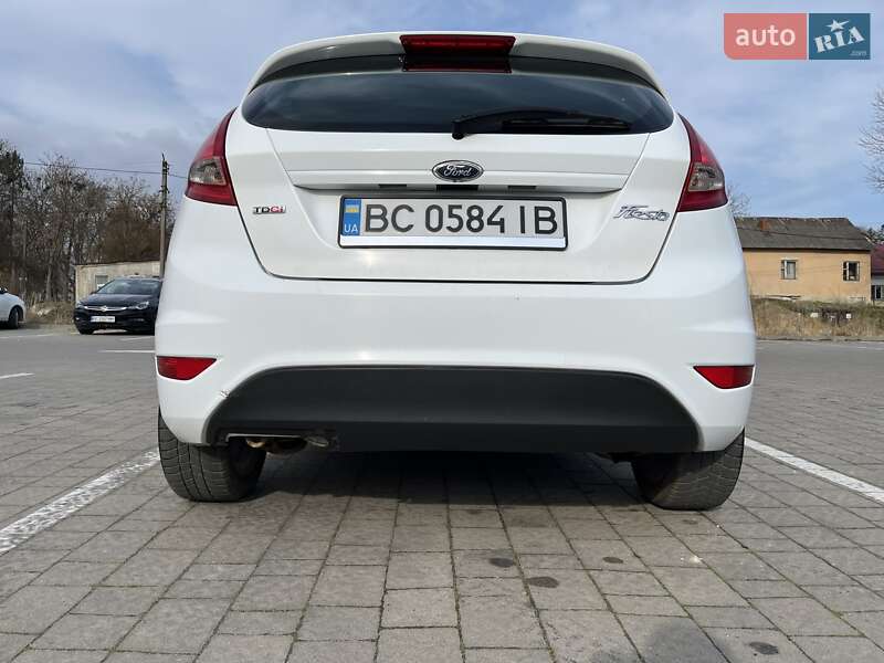 Хетчбек Ford Fiesta 2011 в Львові