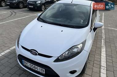 Хэтчбек Ford Fiesta 2011 в 