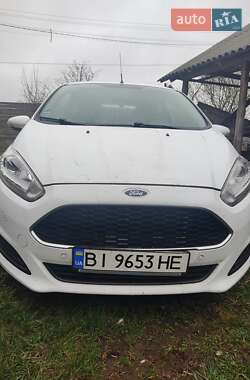 Хэтчбек Ford Fiesta 2017 в 