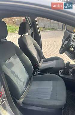 Хэтчбек Ford Fiesta 2010 в 