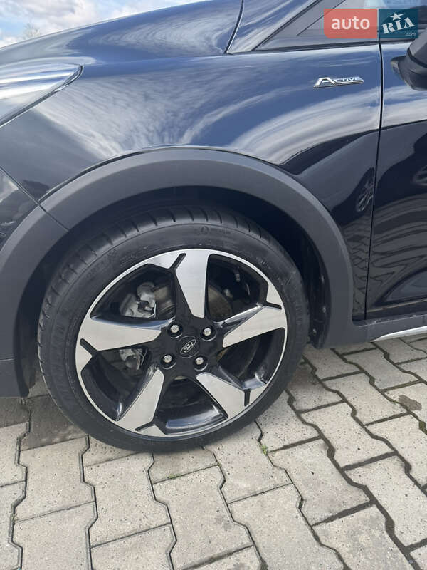 Хетчбек Ford Fiesta 2020 в Хусті