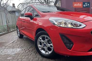 Хэтчбек Ford Fiesta 2018 в 