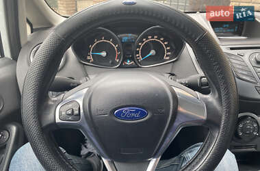 Хэтчбек Ford Fiesta 2014 в 