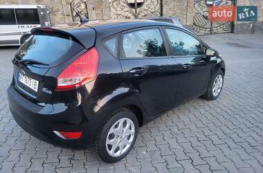 Хэтчбек Ford Fiesta 2013 в 