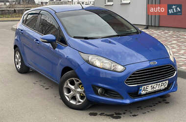 Хэтчбек Ford Fiesta 2012 в 