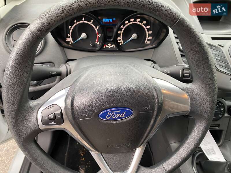 Хэтчбек Ford Fiesta 2013 в Киеве