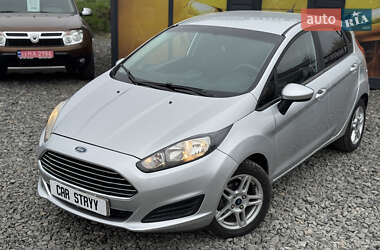 Хэтчбек Ford Fiesta 2018 в 