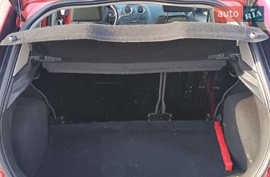 Хэтчбек Ford Fiesta 2006 в 