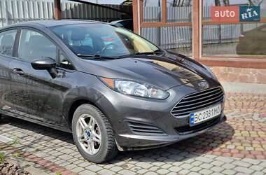 Седан Ford Fiesta 2017 в 