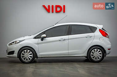 Хетчбек Ford Fiesta 2017 в 