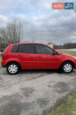 Хэтчбек Ford Fiesta 2007 в 