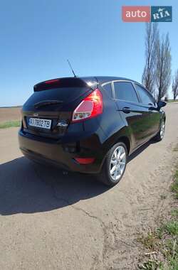 Хэтчбек Ford Fiesta 2019 в 