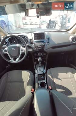 Хэтчбек Ford Fiesta 2019 в 