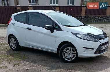 Хэтчбек Ford Fiesta 2012 в 