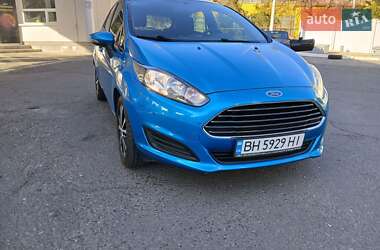 Хэтчбек Ford Fiesta 2014 в 
