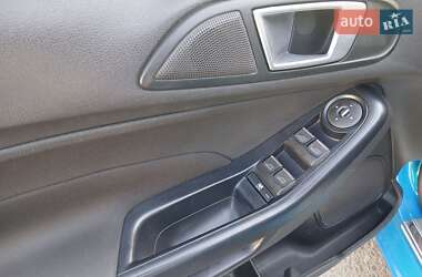 Хэтчбек Ford Fiesta 2014 в 