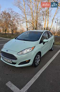 Седан Ford Fiesta 2017 в 