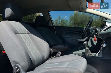 Хетчбек Ford Fiesta 2009 в 