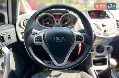 Хетчбек Ford Fiesta 2009 в 