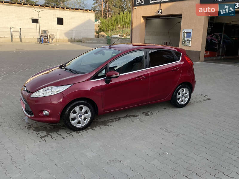 Хэтчбек Ford Fiesta 2009 в Ирпене
