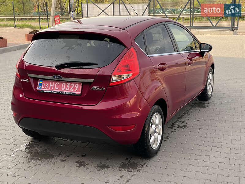 Хэтчбек Ford Fiesta 2009 в Ирпене