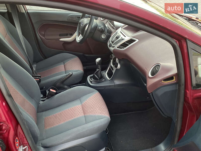 Хэтчбек Ford Fiesta 2009 в Ирпене