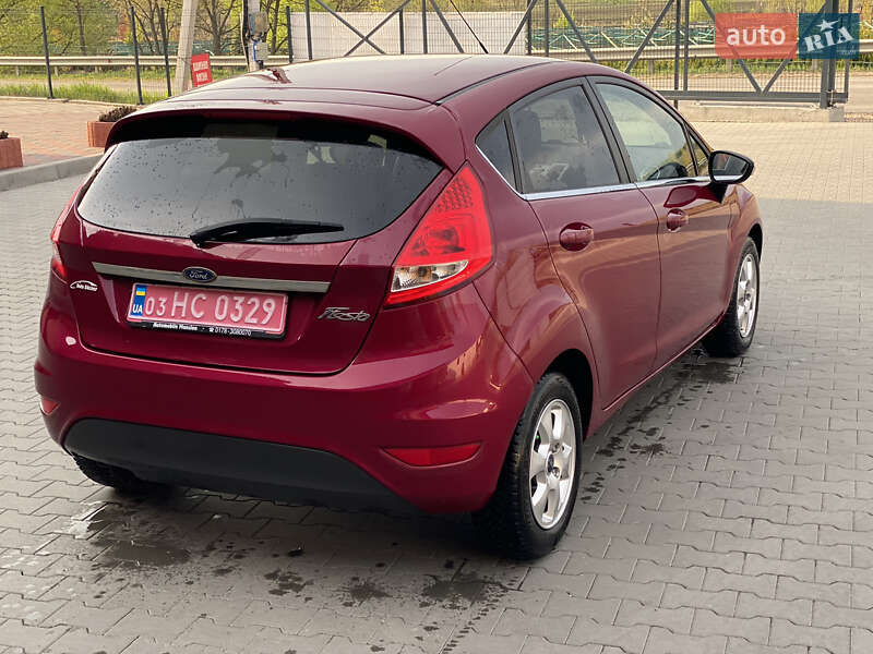 Хэтчбек Ford Fiesta 2009 в Ирпене