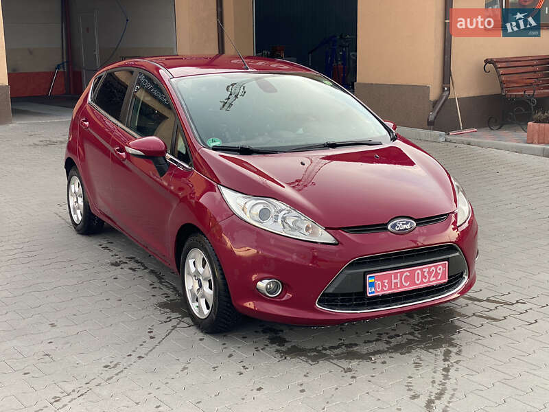 Хэтчбек Ford Fiesta 2009 в Ирпене