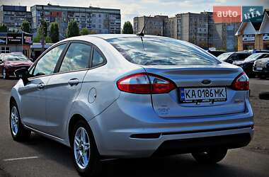 Седан Ford Fiesta 2018 в 