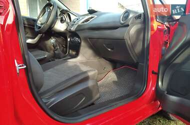Седан Ford Fiesta 2013 в 