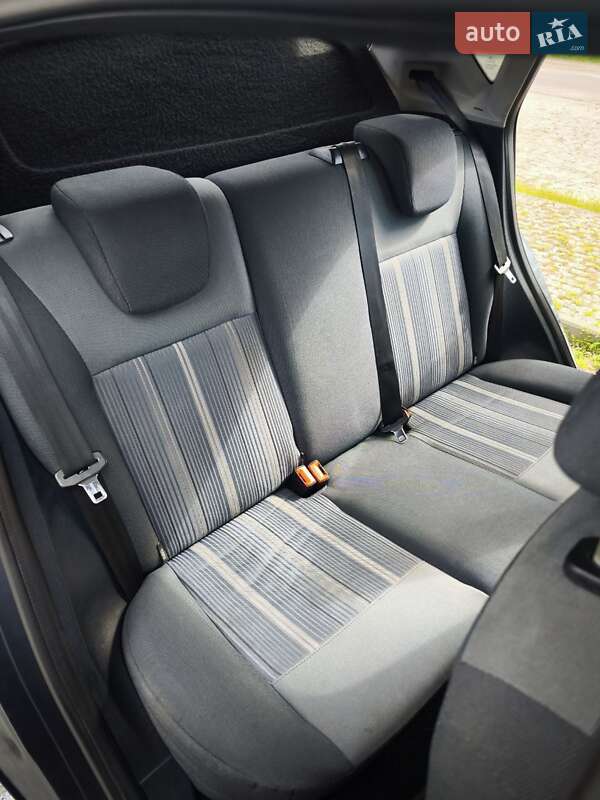 Хэтчбек Ford Fiesta 2010 в Львове