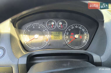 Хэтчбек Ford Fiesta 2006 в 