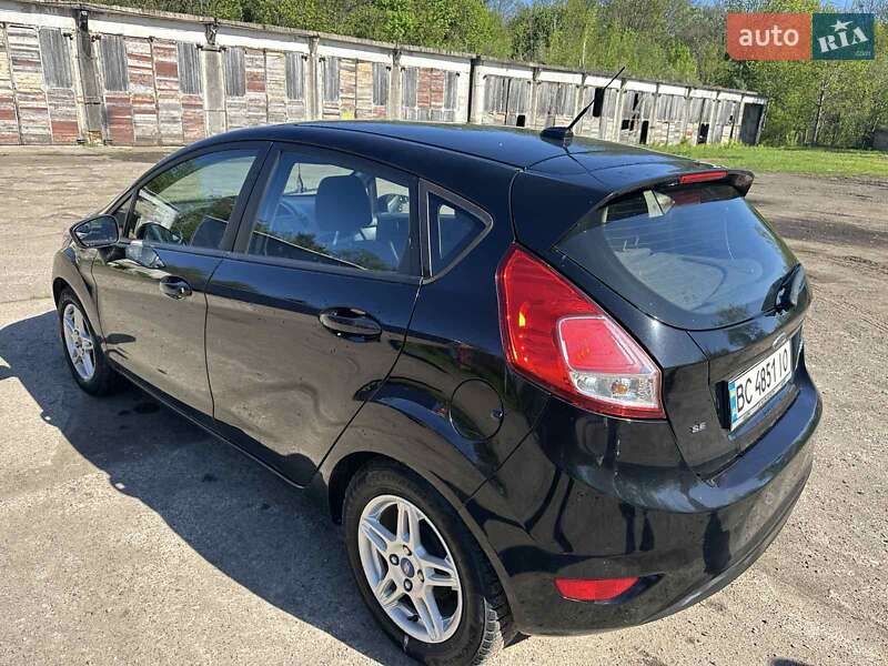Хэтчбек Ford Fiesta 2017 в Стрые