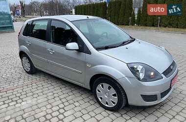 Хэтчбек Ford Fiesta 2007 в Каменец-Подольском
