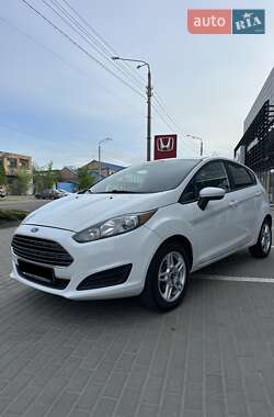 Хэтчбек Ford Fiesta 2019 в 