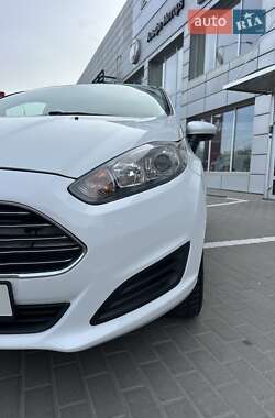 Хэтчбек Ford Fiesta 2019 в 