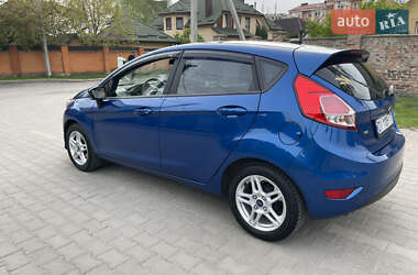 Хэтчбек Ford Fiesta 2018 в 