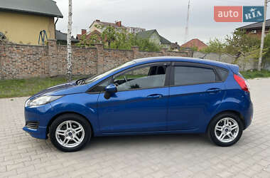 Хэтчбек Ford Fiesta 2018 в 