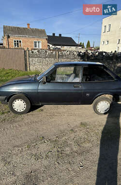Хетчбек Ford Fiesta 1988 в 