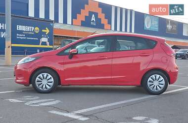 Хэтчбек Ford Fiesta 2012 в 