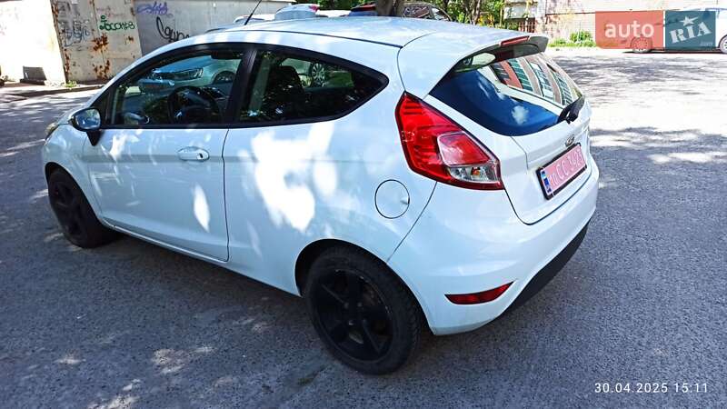 Хетчбек Ford Fiesta 2016 в Броварах