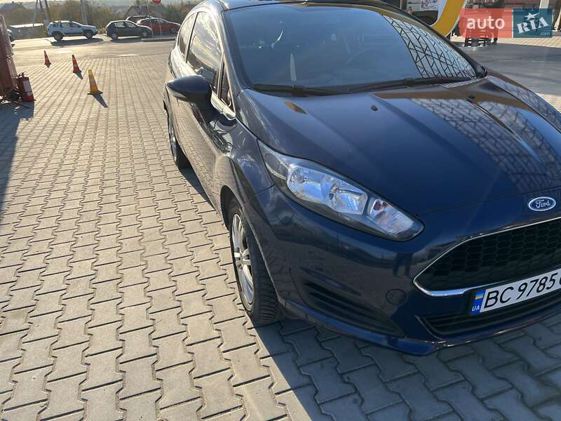 Хэтчбек Ford Fiesta 2014 в Львове