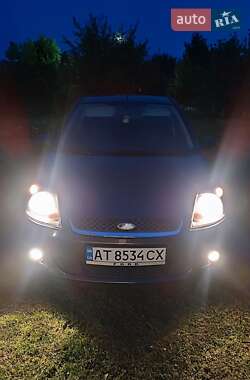 Хетчбек Ford Fiesta 2008 в 