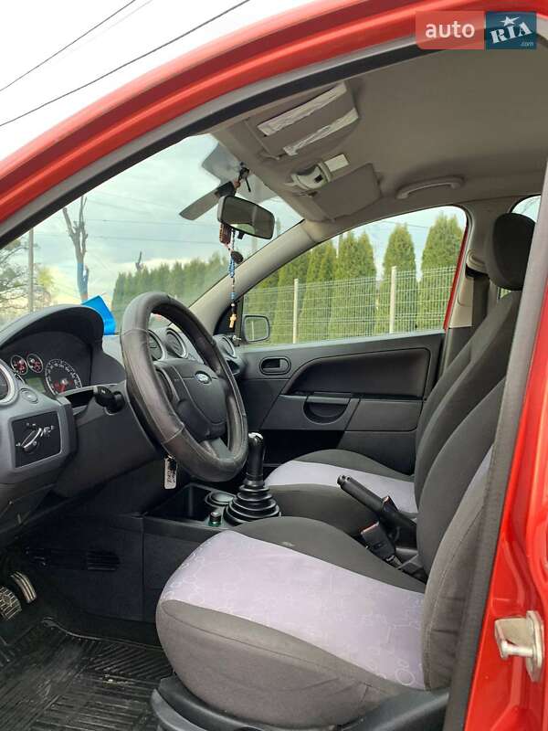 Хэтчбек Ford Fiesta 2007 в Николаеве