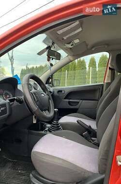 Хэтчбек Ford Fiesta 2007 в 