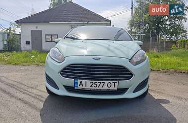 Хэтчбек Ford Fiesta 2017 в 