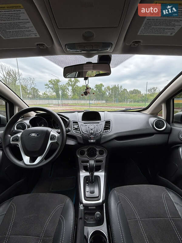 Седан Ford Fiesta 2018 в Кам'янському