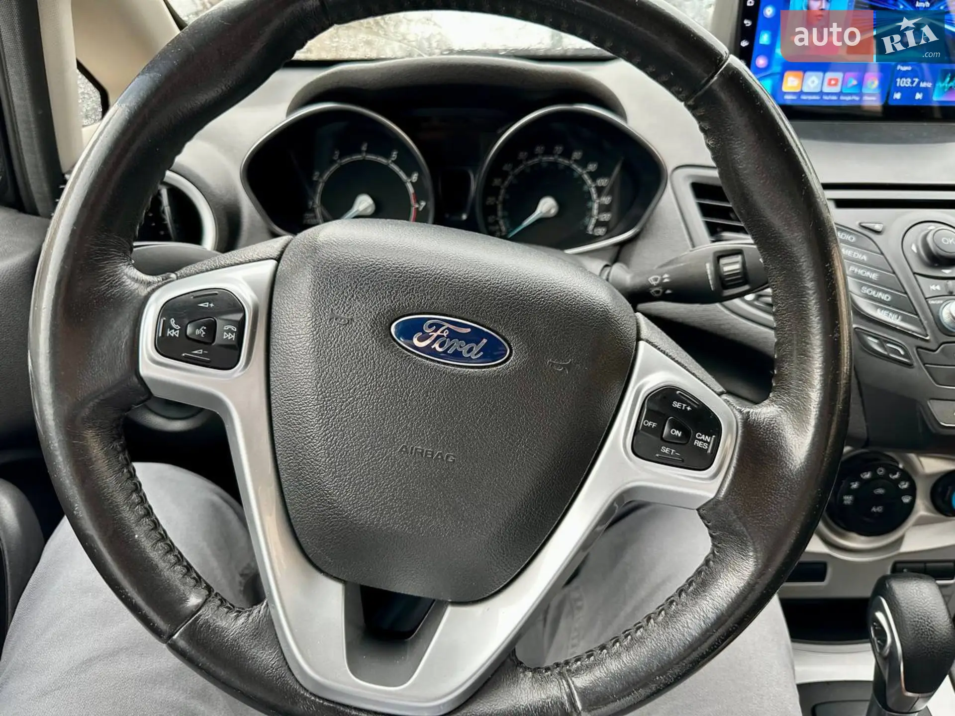 2015 Ford Fiesta - мініатюра 4