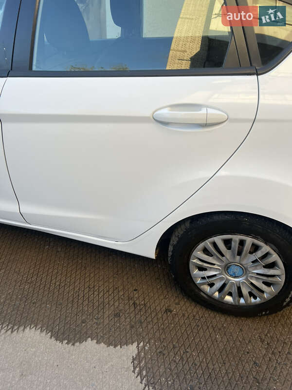 Хэтчбек Ford Fiesta 2012 в Виннице